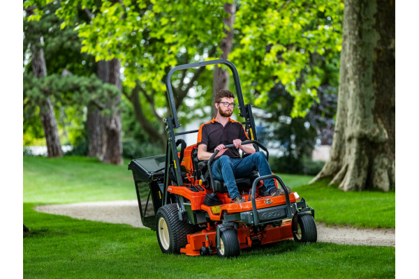 Rasaerba Kubota GDZ 15 HD Rasaerba Kubota GDZ 15 HD